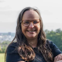 Celine Olschewski, Gründerin & Inhaberin · Leitung Ergotherapie